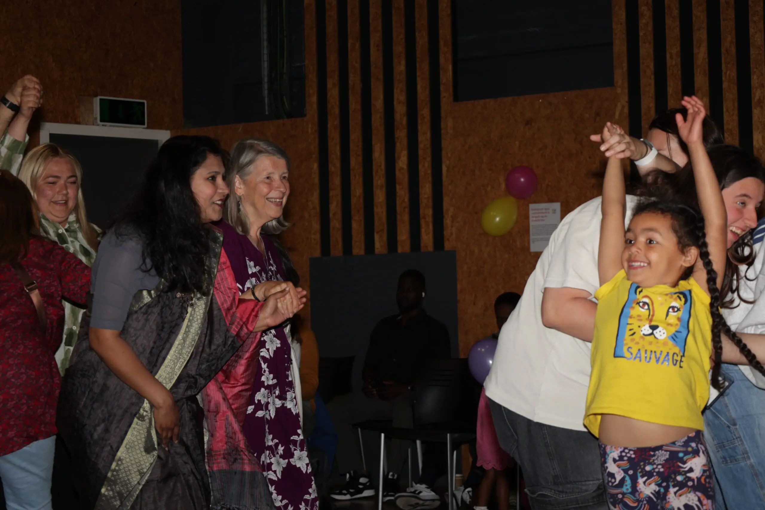 Cross-Cultural Céili in Cultúrlann - NWMF (105)