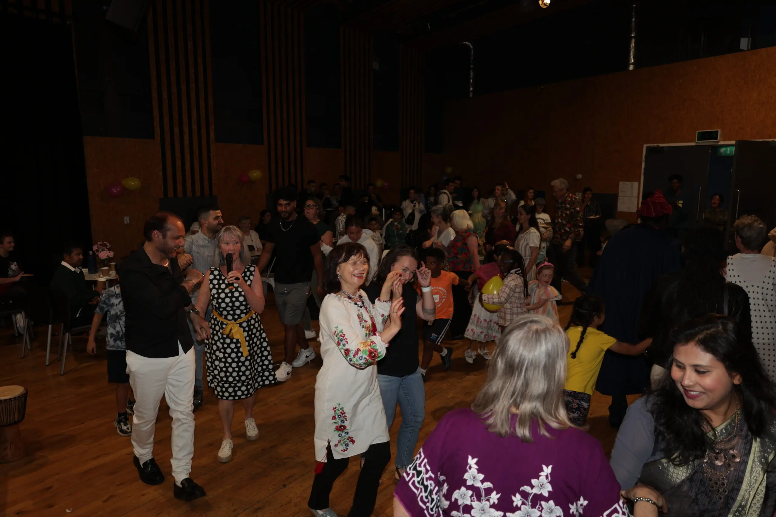 Cross-Cultural Céili in Cultúrlann - NWMF (117)