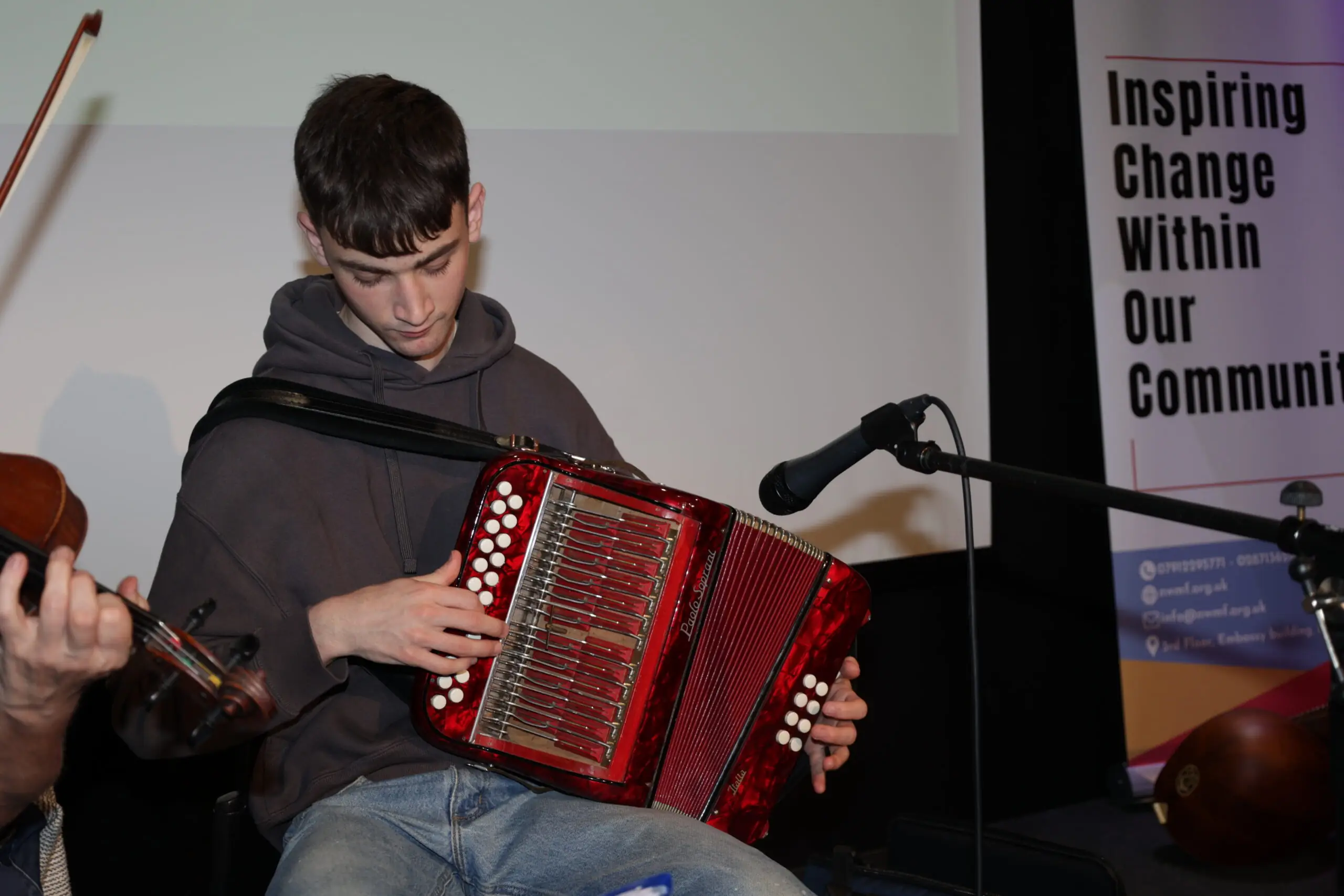 Cross-Cultural Céili in Cultúrlann - NWMF (84)