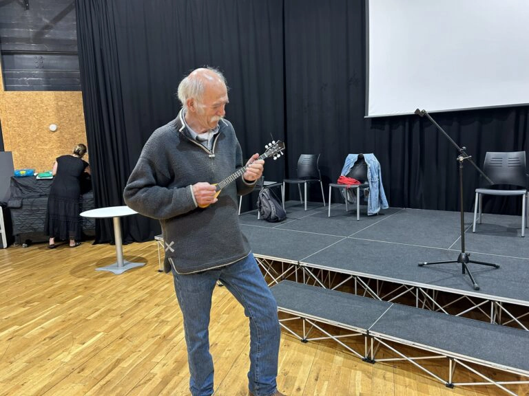 Kurdish Ceili night in Cultúrlann Uí Chanáin (11)