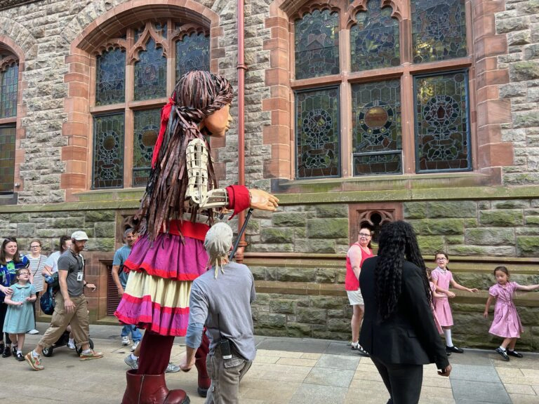 Little Amal visits Derry (20_05_24) - North West Migrants Forum (9)